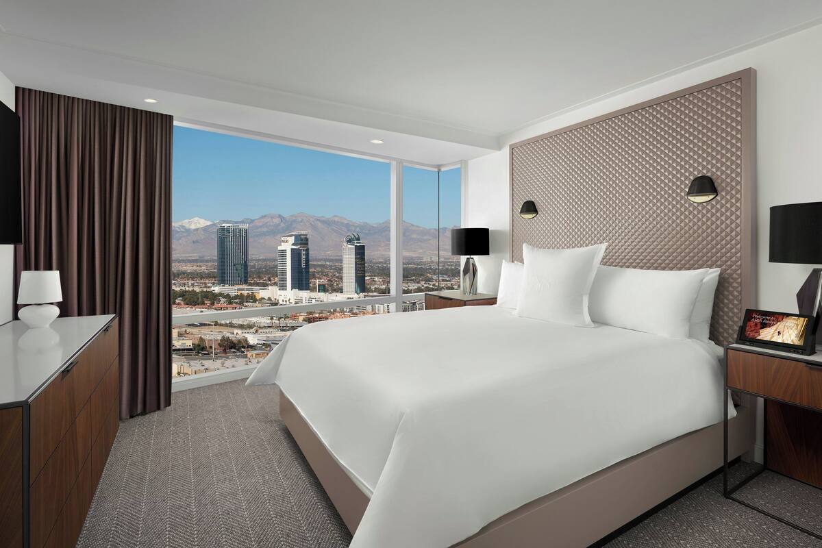 Corner Suite