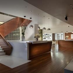 Couples treatment rooms, sauna, hot tub, steam room, body treatments
