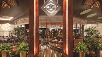 Lobby-Lounge