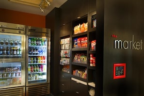 Snack bar - Courtyard by Marriott Atlanta Buford Mall of Georgia (Buford)
