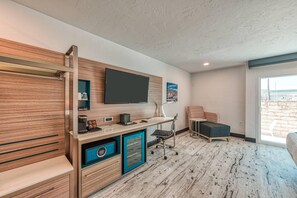 Suite, 2 Queen Beds, Non Smoking | In-room safe, desk, laptop workspace, blackout drapes - Casa Via Mar Inn, an Ascend Collection Hotel (Port Hueneme)