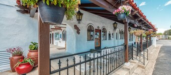 Casa Via Mar Inn, an Ascend Collection Hotel