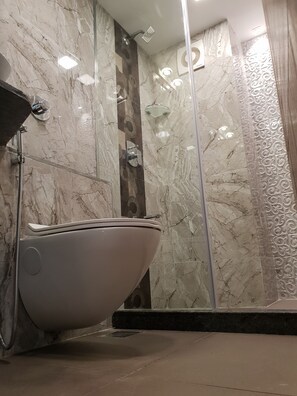 Bathroom - Hotel Milan International (Mumbai)
