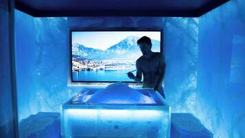 Bastu, Ängbastu, kroppsbehandlingar och massage med varma stenar