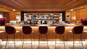 Bar (en el alojamiento)
