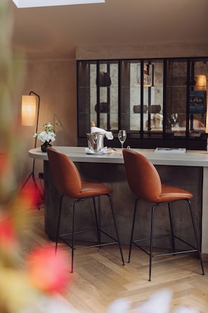 Seeblick Suite | Living area | TV