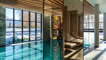 Indoor pool, pool loungers