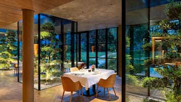 3 Restaurants, Mittagessen, Abendessen, regionale Küche