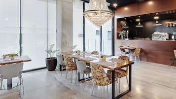 Bar (in der Unterkunft)