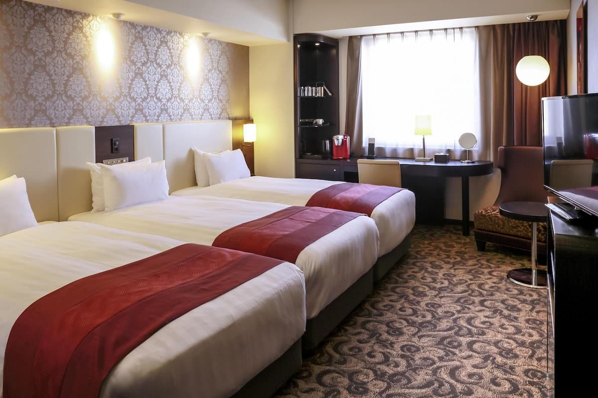 Superior Triple Room, 3 Twin Beds, Non Smoking | Premium bedding, in-room safe, desk, soundproofing