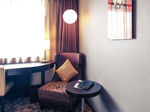 Premium bedding, in-room safe, desk, soundproofing - Mercure Sapporo (Sapporo)