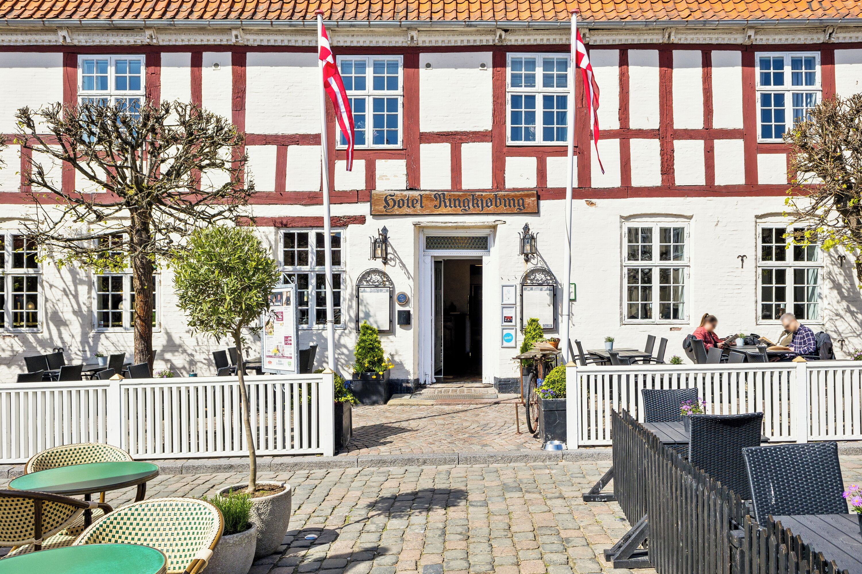 Escrivaninha, ferros/tábuas de passar roupa, Wi-Fi de cortesia