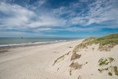 Una playa cerca. Hotel Ringkjøbing