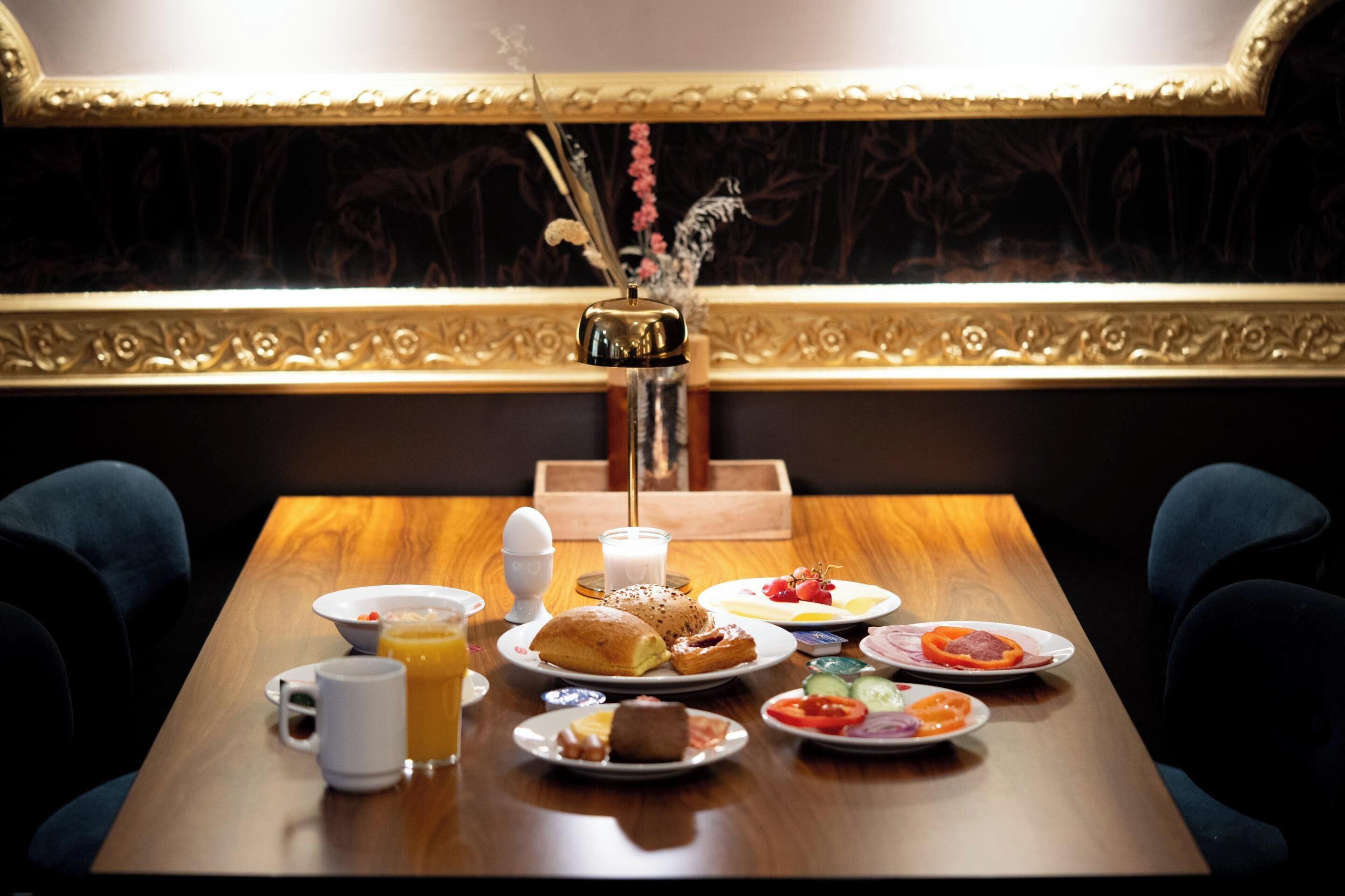 Daily buffet breakfast (DKK 199 per person)