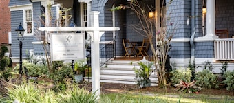 Riverdale Inn