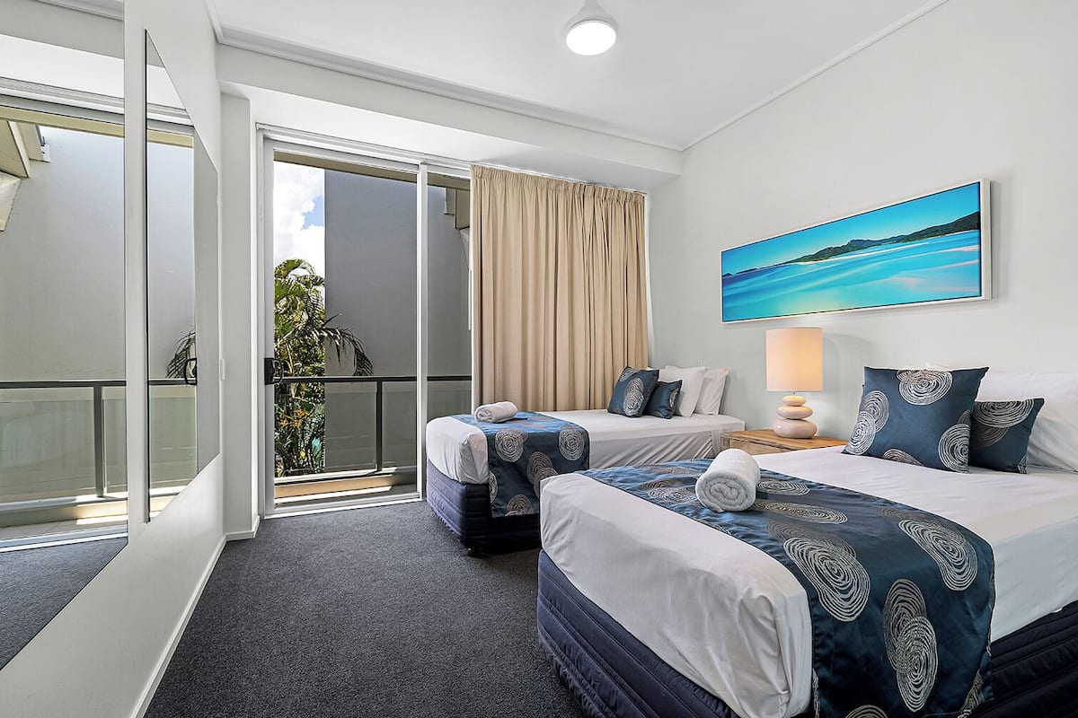 4 Bedroom 3 Bathroom Waterfront Loft Penthouse | 2 Schlafzimmer, Bettwäsche aus ägyptischer Baumwolle