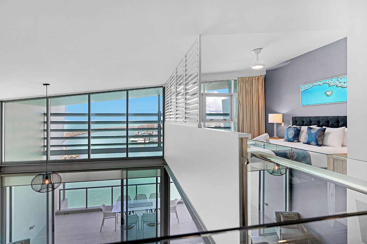 4 Bedroom 3 Bathroom Waterfront Loft Penthouse | 2 soverom, sengetøy i egyptisk bomull og sengetøy av topp kvalitet