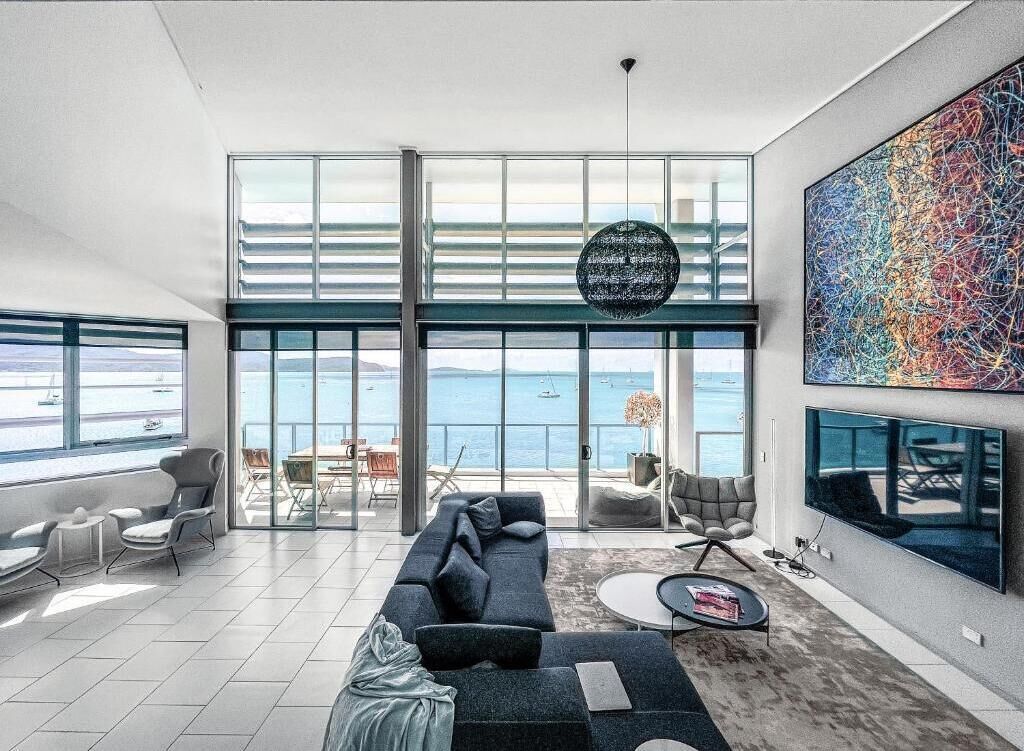 豪華公寓 | 起居區 | 平面電視、 DVD 播放機