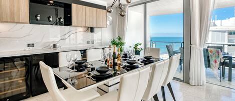 Luxury Penthouse, Ocean View | In-room dining