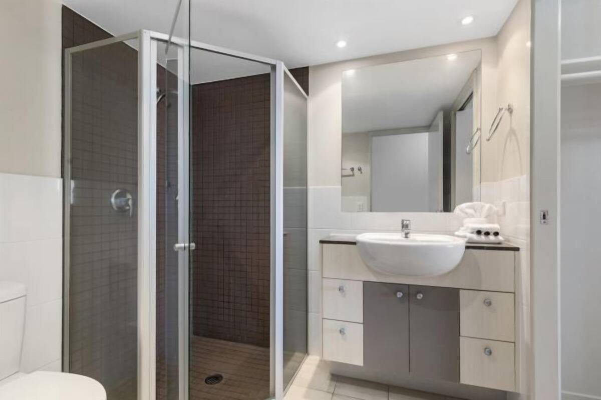 Bathroom | Hair dryer, towels, soap, shampoo