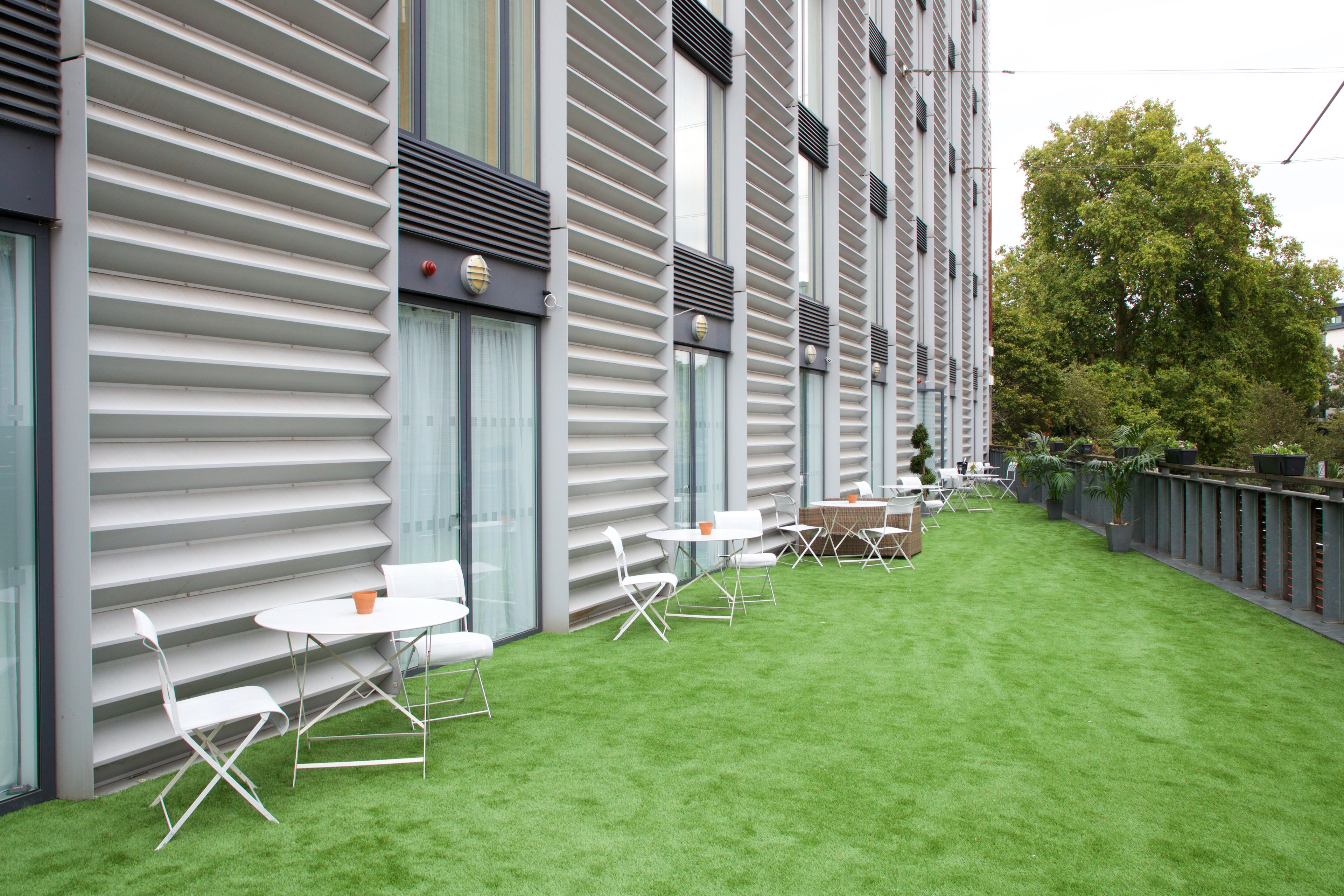 double room (with terrace) | street view