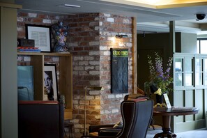 Interior entrance - The Bermondsey Square Hotel (London)