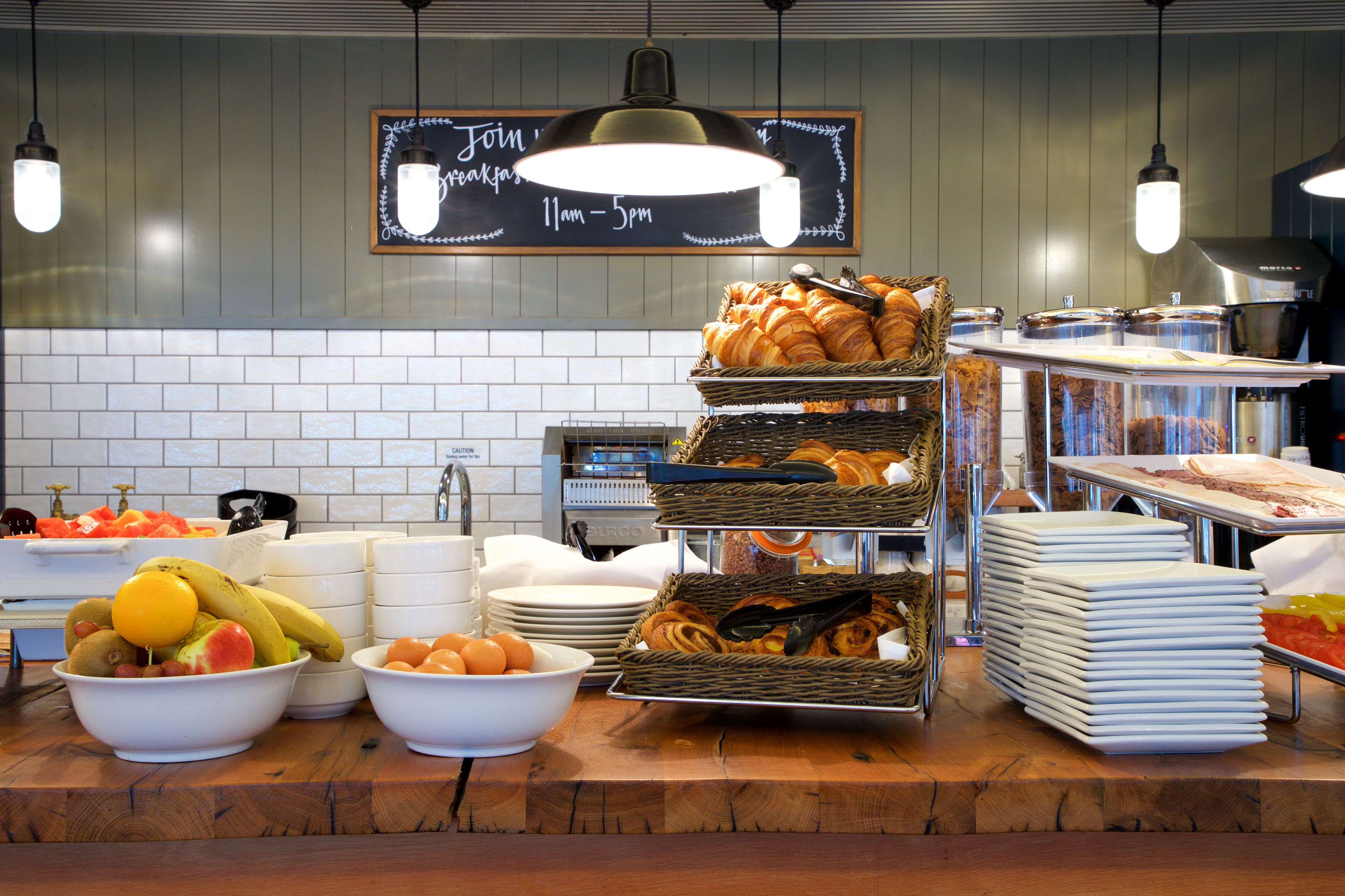 daily english breakfast (gbp 15.95 per person)