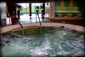 Sauna, Whirlpool, Dampfbad, Körperbehandlungen