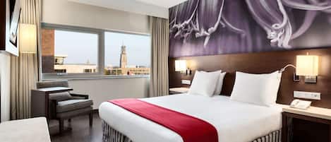 Minibar, in-room safe, desk, soundproofing