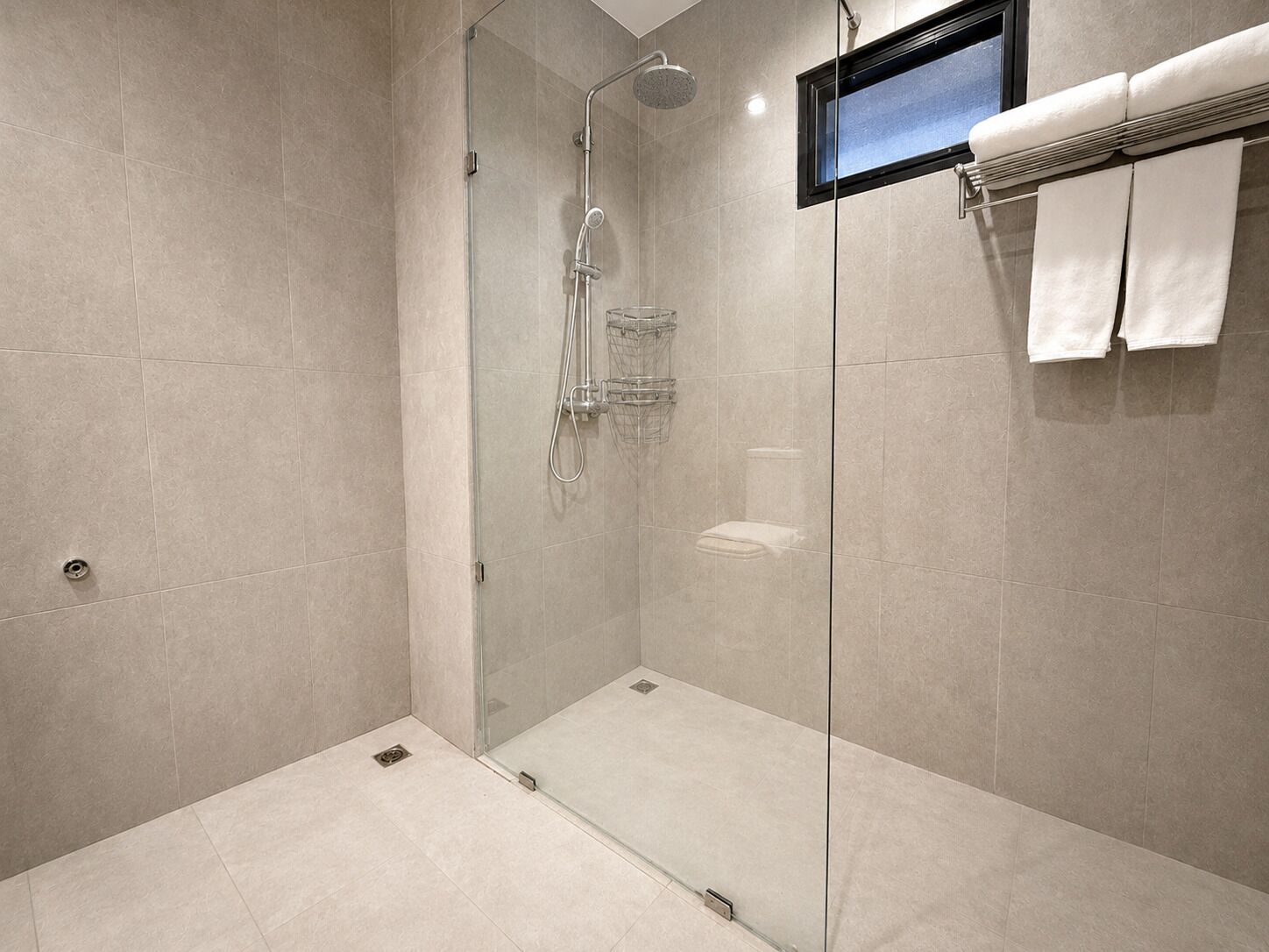 Badkamer met douche