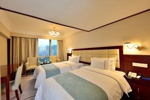 Ropa de cama de alta calidad y artículos del minibar gratis 