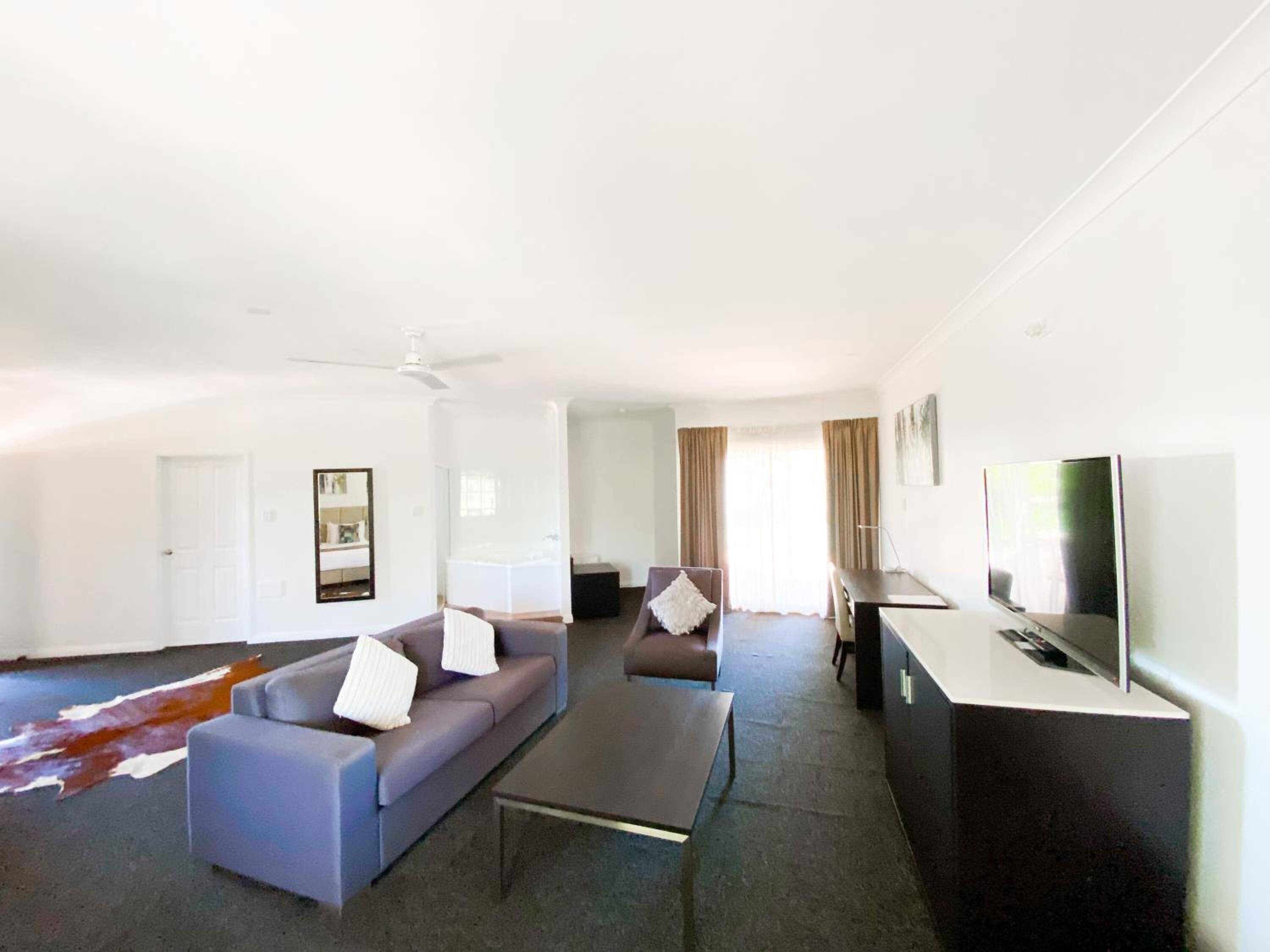 55-inch tv with digital channels