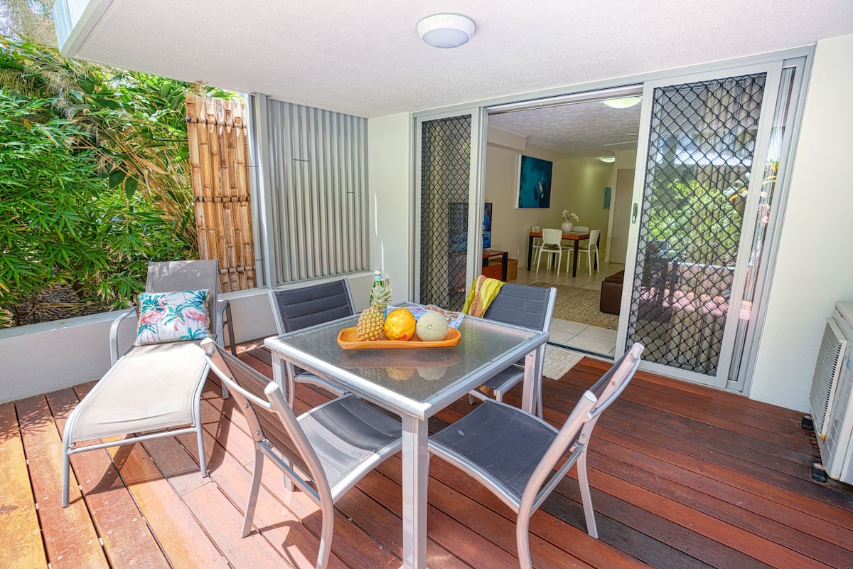 One Bedroom Accessible Apartment | In-room dining