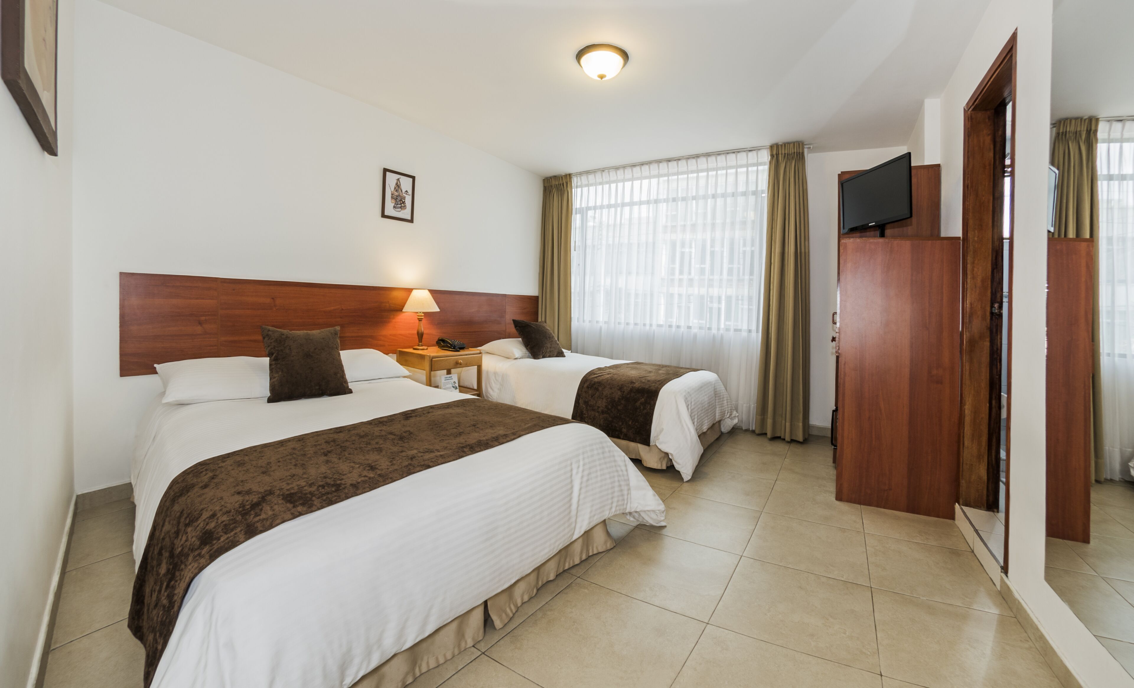 Minibar, in-room safe, desk, free WiFi