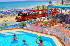 Indoor pool, 4 outdoor pools, sun loungers - Fereniki Holiday Resort (Apokoronas)