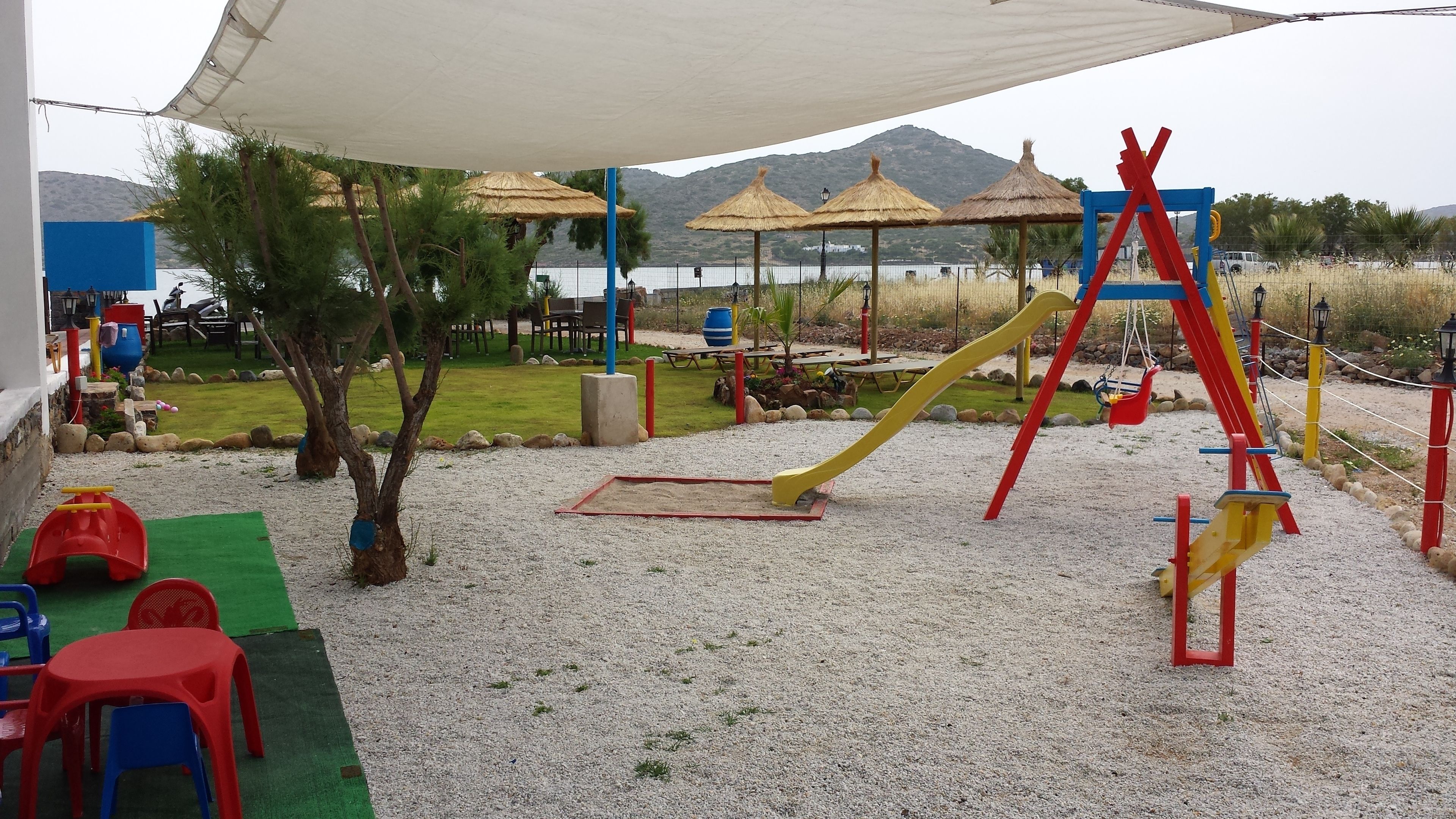 children’s play area – outdoor