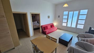 Caja de seguridad en la habitación, wifi gratis y ropa de cama