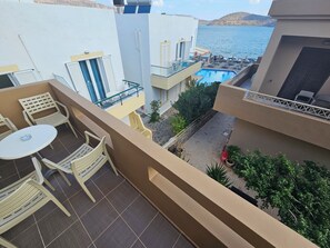 Room Maisonette | In-room safe, free WiFi, bed sheets - Elounda Sunrise Apartments (Agios Nikolaos)