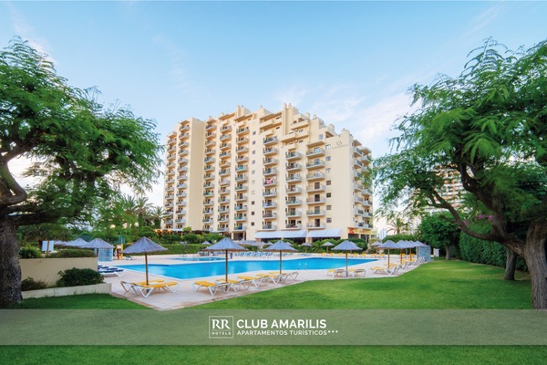 Seasonal outdoor pool, open 9 AM to 7 PM, sun loungers