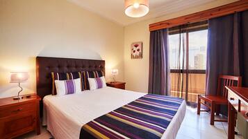 1 bedroom, in-room safe, laptop workspace, blackout drapes