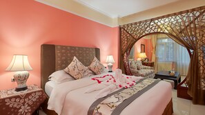 Phòng Suite Deluxe, 1 giường cỡ king | Quang cảnh từ phòng