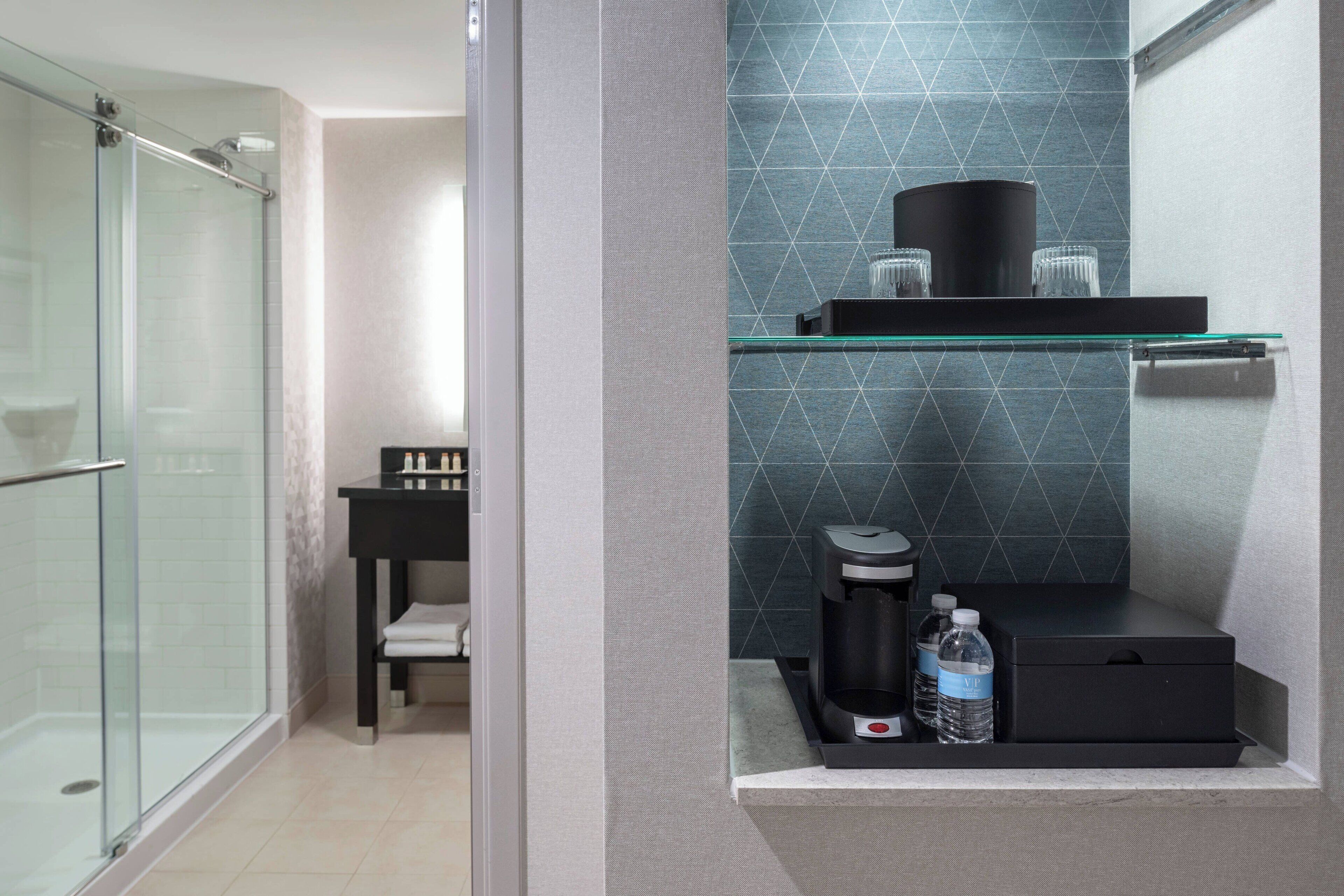 premium bedding, pillow-top beds, in-room safe, desk