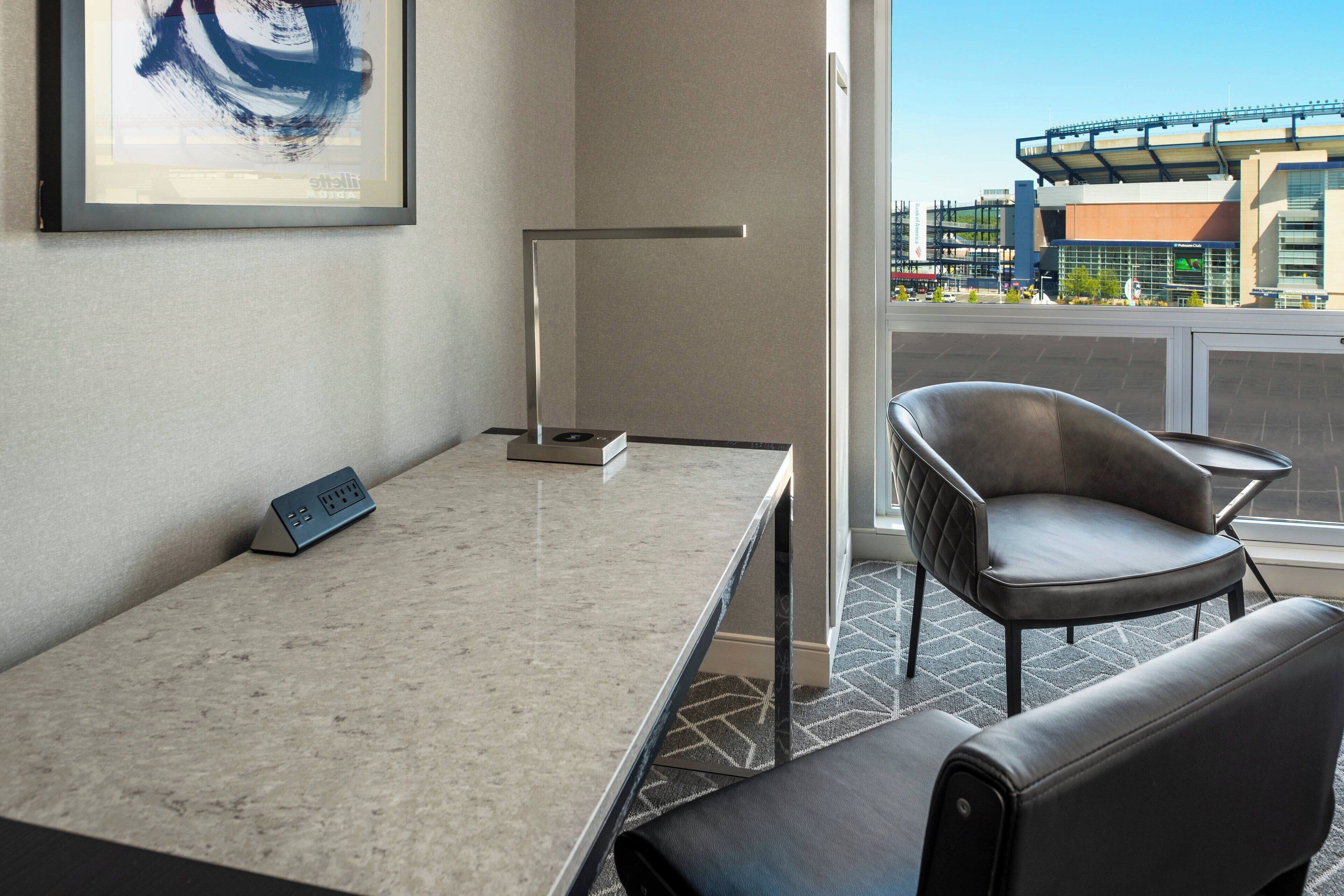 premium bedding, pillow-top beds, in-room safe, desk