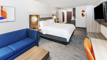 Suite, 1 King Bed with Sofa bed | Desk, iron/ironing board, free cribs/infant beds, free rollaway beds