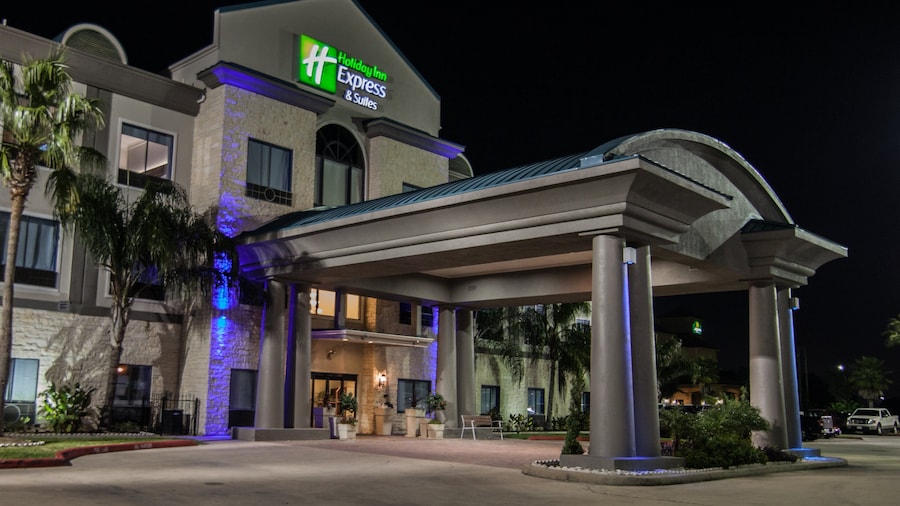 Holiday Inn Express Hotel & Suites Houston-Alvin by IHG