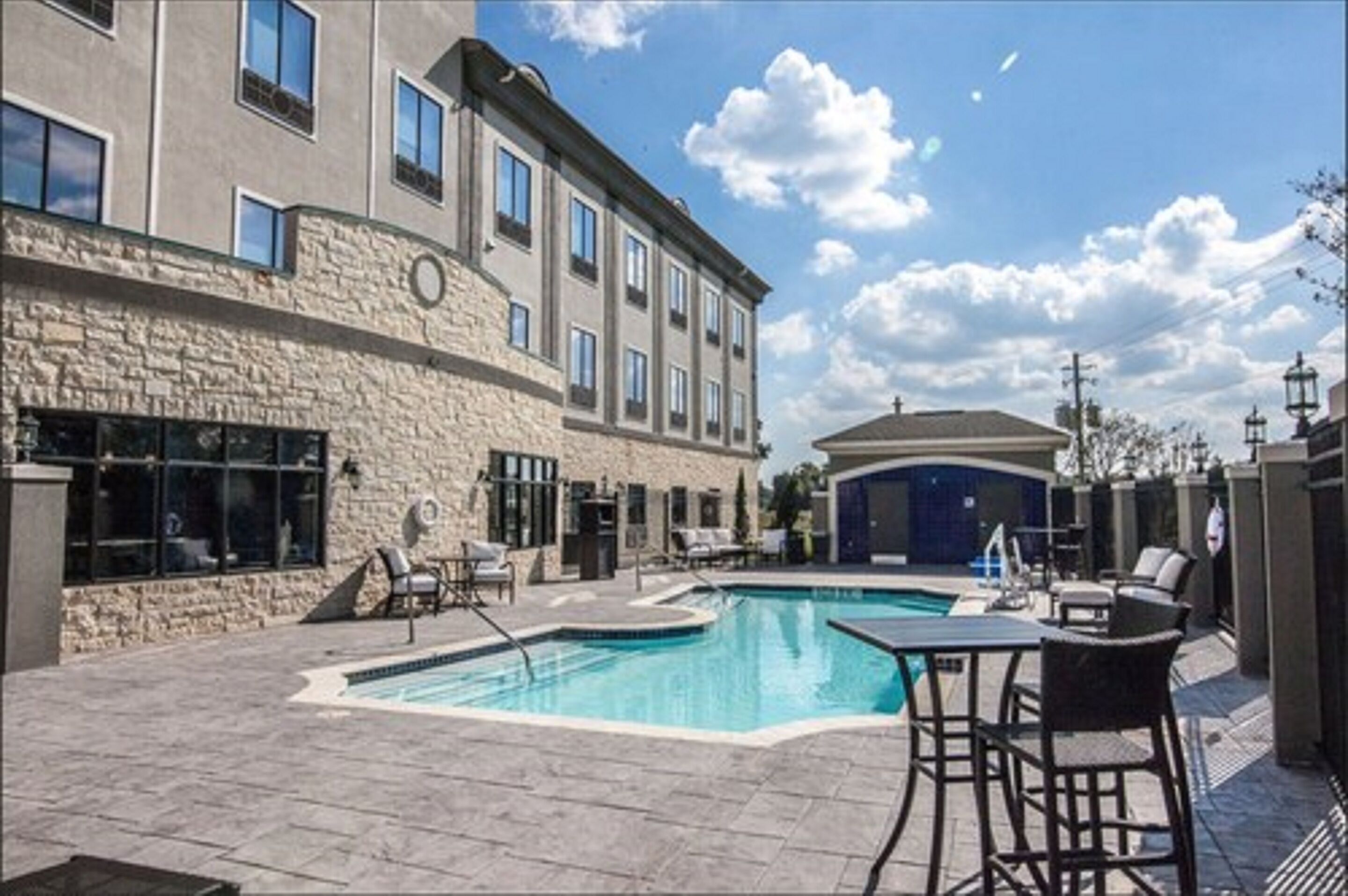 outdoor pool, pool loungers