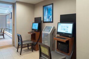 Business centre - Holiday Inn Express New York City- Wall Street by IHG (New York)