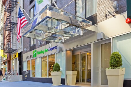 Holiday Inn Express New York City Wall Street, an IHG Hotel - Image 1
