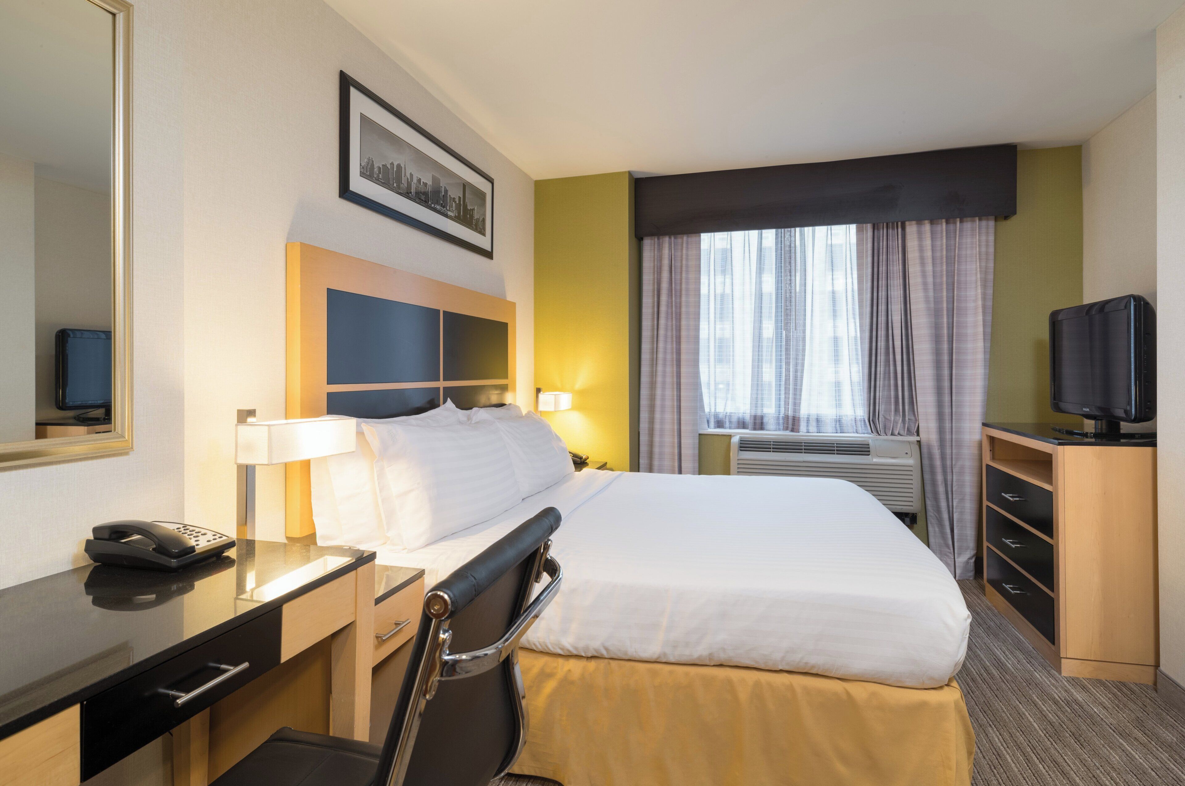 Photo - Holiday Inn Express New York City- Wall Street by IHG