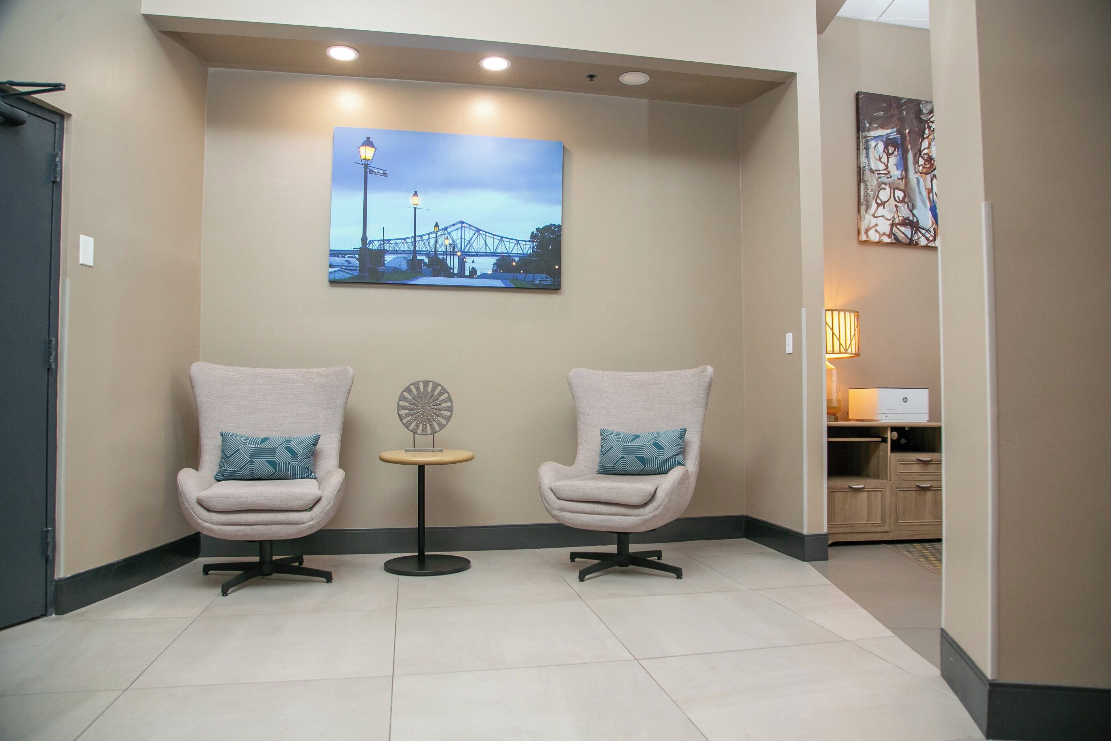 Photo - Holiday Inn New Orleans West Bank Tower by IHG